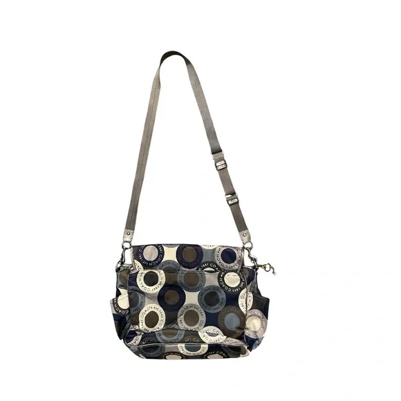 Coach - Picture 2 of 4